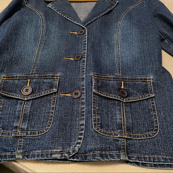 EUC Junior's Jean Jacket with two front pockets - Picture 7 of 7